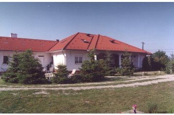 Vengrija Privát Fertőd, Eksterjeras